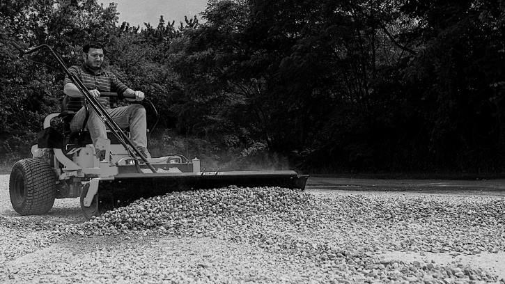 Cub Cadet Części Zamienne 2XD033 | Cub Cadet 52-calowa, całoroczna nakładka na lemiesz pługa akcesorium