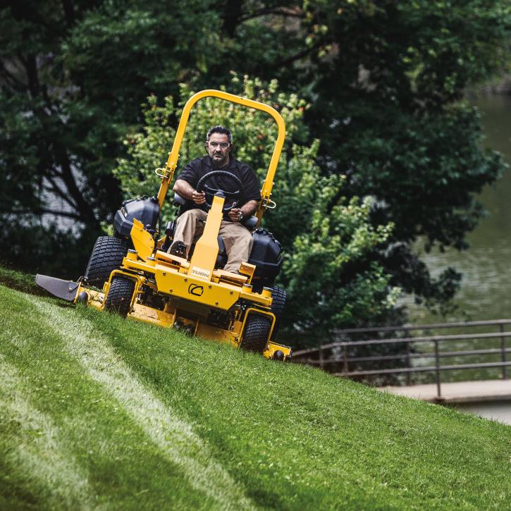 Cub Cadet Traktorek 2XD0271 | Cub Cadet pro z 972 s kw sprzęt